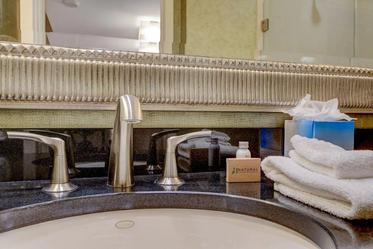 Aparthotel 29Th Ph Mgm Signature Suite With A Massive Balcony