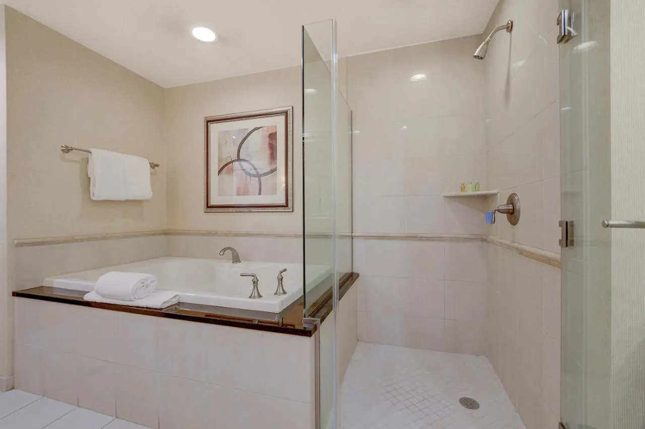 29Th Ph Mgm Signature Suite With A Massive Balcony United States
