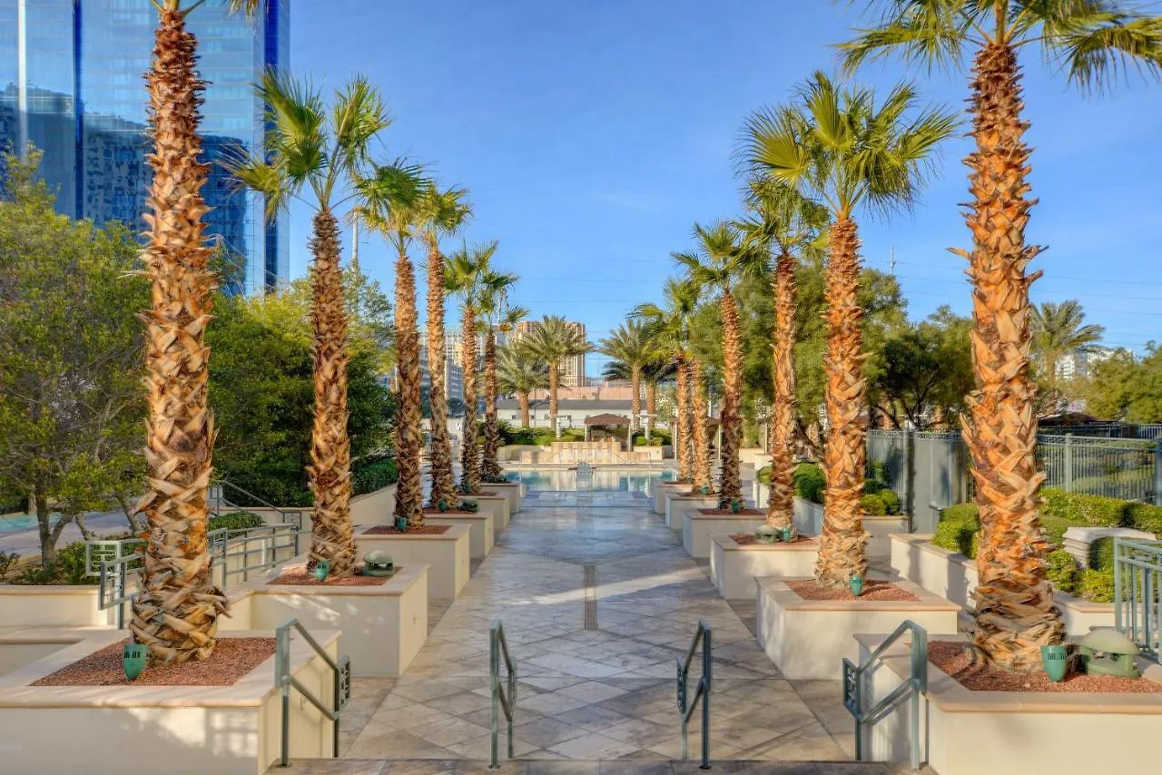 Aparthotel 29Th Ph Mgm Signature Suite With A Massive Balcony United States